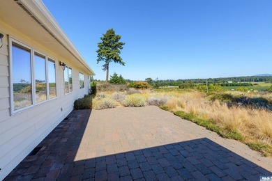Wake up to sweeping mountain and valley views in one of Sequim's - photo 46