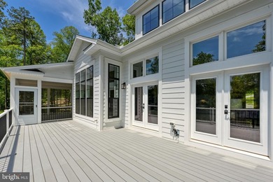 BRAND NEW COMPLETED 5-BEDROOM WATERFRONT HOME INCLUDING A NEW - photo 7