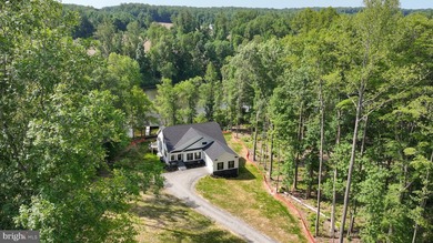 BRAND NEW COMPLETED 5-BEDROOM WATERFRONT HOME INCLUDING A NEW - photo 8
