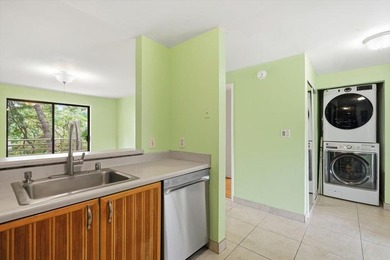 Beach days are just moments away from Kihei Shores C201! Located - photo 4