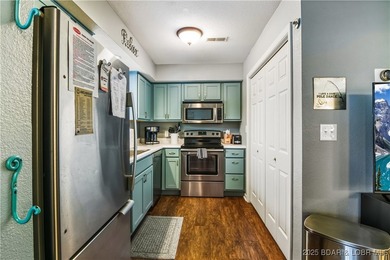 Welcome to Lighthouse Landing-a well-kept, smaller lakefront - photo 14