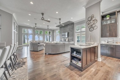 Experience the pinnacle of lakeside luxury at 2620 Manhattan - photo 14