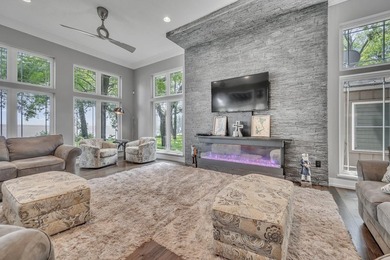 Experience the pinnacle of lakeside luxury at 2620 Manhattan - photo 18