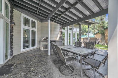 Experience the pinnacle of lakeside luxury at 2620 Manhattan - photo 20