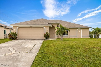 Cape Coral Lakes Area Home For Sale in Cape Coral Florida