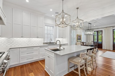 Welcome to 62 Fernandina Street, a Georgian-style lakefront home - photo 8