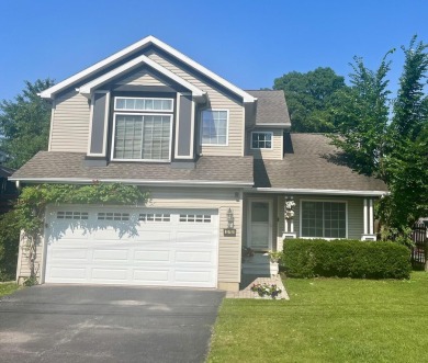 Lake Home For Sale in Grayslake, Illinois