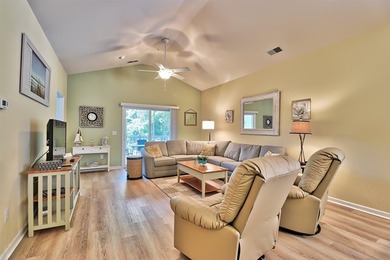 TRANSFERABLE GOLF MEMBERSHIP!! The unit is a 3-bedroom, 2 bath - photo 9