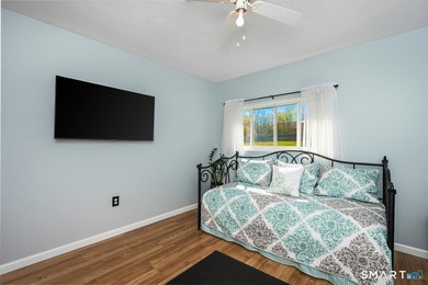 Welcome to 49 Glade St and Unit B4! This lovely, 2nd floor ranch - photo 15
