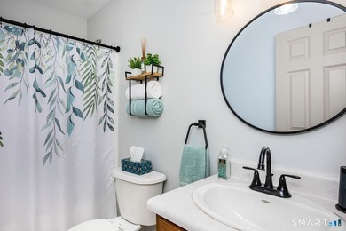 Welcome to 49 Glade St and Unit B4! This lovely, 2nd floor ranch - photo 16