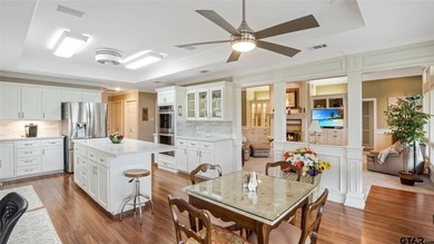 Luxury Living on the Golf Course in Emerald Bay Perfectly - photo 8