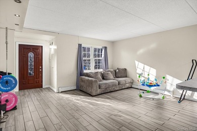 Fantastic Investment Opportunity in the Heart of the Bronx - - photo 5