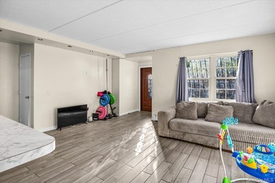 Fantastic Investment Opportunity in the Heart of the Bronx - - photo 6
