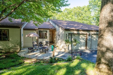 Lake Townhome/Townhouse For Sale in Crossville, Tennessee
