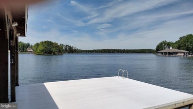 Lakefront Retreat on the Private Side of Lake Anna Experience - photo 5