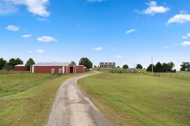 Picturesque 40 acres with a beautiful custom home built in 2021 - photo 3