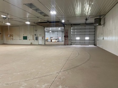 Commercial property for sale. This property has easy access to - photo 20