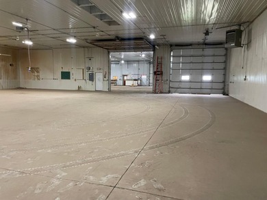 Commercial property for sale. This property has easy access to - photo 22