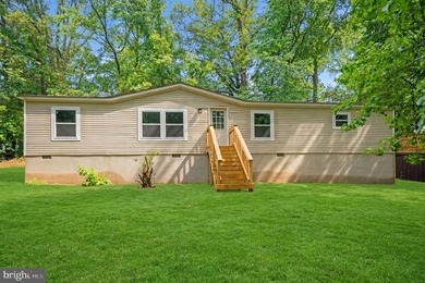 Beautifully fully renovated 3 bedroom double wide manufactured - photo 1