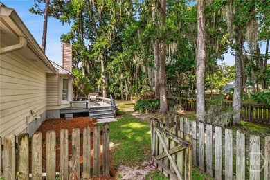 Welcome home to this lovely 4-bedroom, 2-bath residence in the - photo 42