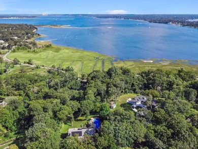 This extraordinary contemporary Colonial is a seamless blend of - photo 3
