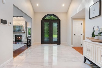 This extraordinary contemporary Colonial is a seamless blend of - photo 5