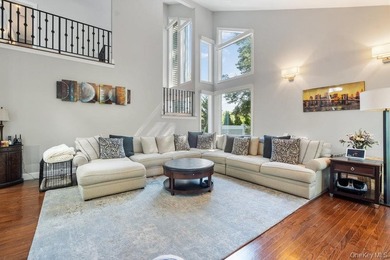This extraordinary contemporary Colonial is a seamless blend of - photo 7