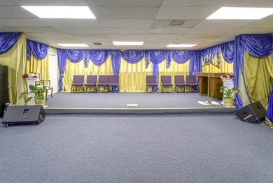Professional office condo available in a prime West Palm Beach - photo 4