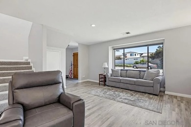 Perched atop a prime hilltop, this expansive 3,166 sq. ft - photo 8