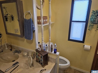 Very well kept home in Juniper Mobile Estates. This home is - photo 21