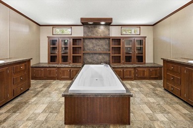 Beautiful home on Lake Pinkston. Just under 3 acres with two - photo 25