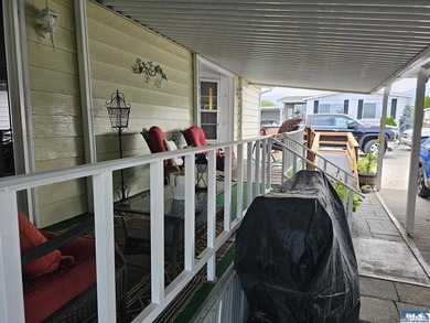 Very well kept home in Juniper Mobile Estates. This home is - photo 25