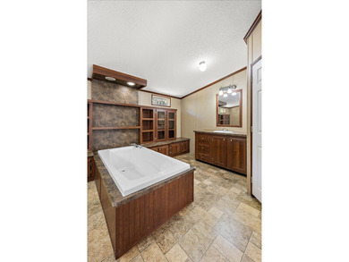 Beautiful home on Lake Pinkston. Just under 3 acres with two - photo 26