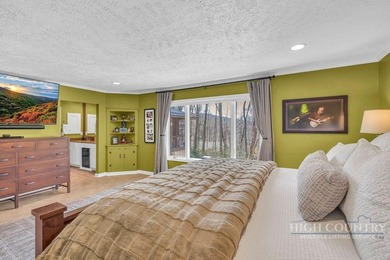 Welcome home to your Blue Ridge retreat. Nestled in one of the - photo 31