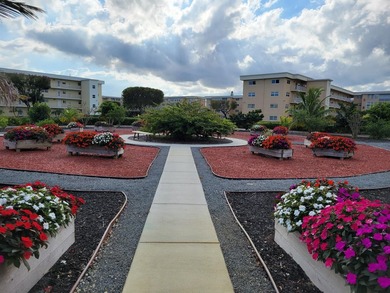A Must-See Gem in a Vibrant Community! Discover this beautiful - photo 33