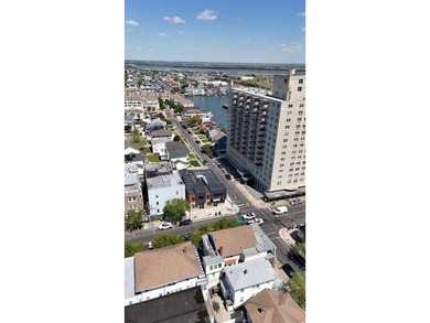 Prime mixed-use investment opportunity just steps from Stockton - photo 8