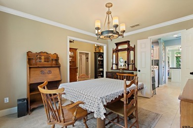 Welcome to Hideaway Lake, one of East Texas' premier private - photo 6