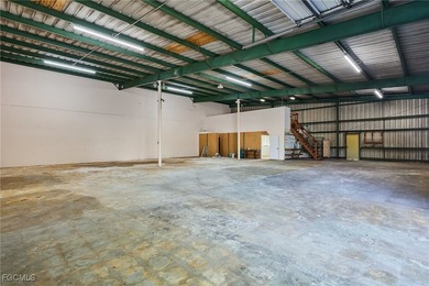 THE LEFT SIDE OF THE BUILDING IS UNDER CONTRACT AND WE ARE - photo 4