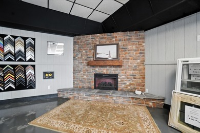 Tremendous opportunity to own property in very close proximity - photo 14