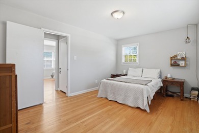 Prime location just 10 minutes to Folly Beach and 10 minutes to - photo 16