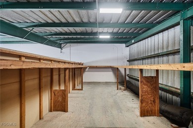 THE LEFT SIDE OF THE BUILDING IS UNDER CONTRACT AND WE ARE - photo 7