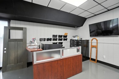 Tremendous opportunity to own property in very close proximity - photo 18