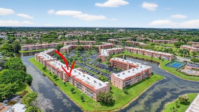 BEAUTIFUL REMODELED UNIT LOCATED IN SUNRISE LAKES PHASE 3, WITH - photo 21