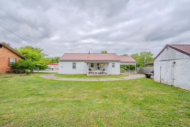 Charming and meticulously maintained 3-bedroom, 1.5 bath home - photo 22