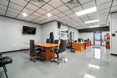 Tremendous opportunity to own property in very close proximity - photo 26