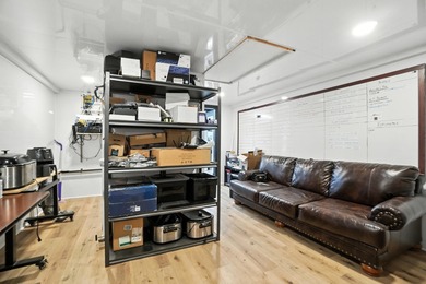 Tremendous opportunity to own property in very close proximity - photo 34