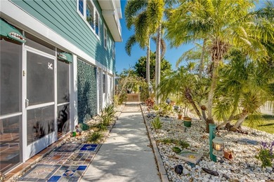 Custom Luxury Island Living! This stunning Matlacha home sits on - photo 8