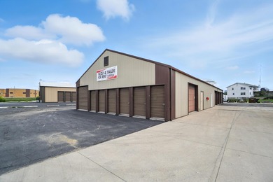 Tremendous opportunity to own property in very close proximity - photo 47