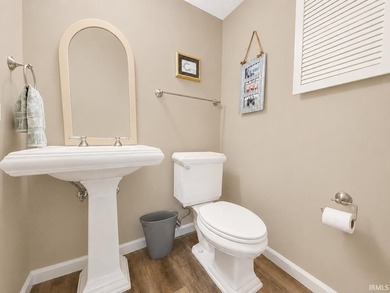 Welcome to your private retreat at Eagle Pointe, where - photo 7