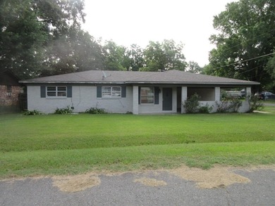Caddo Lake Home For Sale in Mooringsport Louisiana